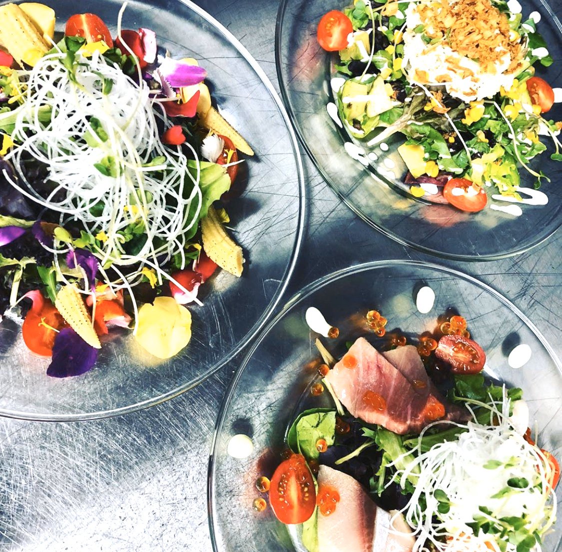 It’s time to enjoy a refreshing salad at “Ramen Show”! It goes perfectly with ramen or pork belly rice bowl. 😋 *Happy Hour Daily*

Ramen Show

4215 Spring Mountain Rd 
Las Vegas, NV 89102

☎️ 702-445-6343 

#japanesesalad #japanesefood #salad #Chinatown #lasvegaschinatown