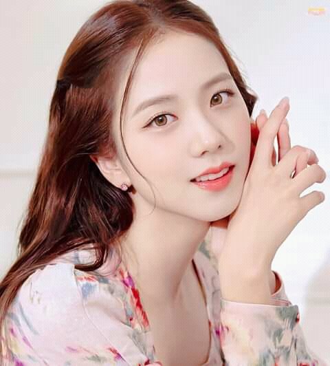 TChichu17's tweet photo. this is the time we (SOOOYAS, JISOO FANS,BLINKS) can see #JISOO scene more than 1:00....
SO PLEASE DONT RUIN IT!....❗❗
Let's us enjoy w/o issue please!!
#SnowdropFirstDrop #SNOWDROP #BLACKPINK https://t.co/hfkjwNORhO