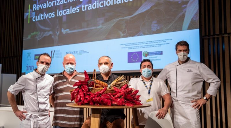 Bonito proyecto este de #Gastrovalocal, para recuperar variedades vegetales antiguas y en desuso

origenonline.es/index.php/2020…

<a href="/Azurmendi_Atxa/">Azurmendi</a> <a href="/makroESP/">Makro España</a>
<a href="/neiker_BRTA/">NEIKER</a> 
<a href="/bculinary/">BasqueCulinaryCenter</a> <a href="/BasqueKnowHow/">Basque Know How Fundazioa</a>