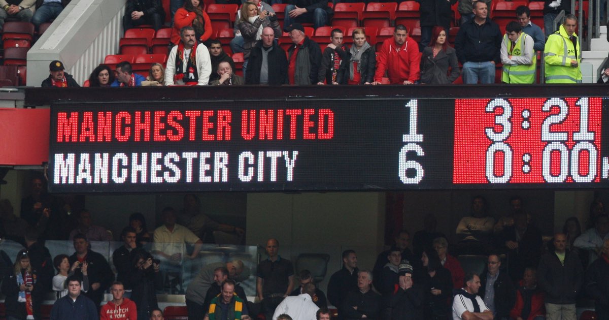 📅 Tarihte bugün, 2011’de:

Manchester City, Old Trafford’da 6 gol birden attı. 🤯

⚽️ 0-1 Balotelli 
⚽️ 0-2 Balotelli 
⚽️ 0-3 Aguero 
⚽️ 1-3 Fletcher 
⚽️ 1-4 Dzeko
⚽️ 1-5 Silva 
⚽️ 1-6 Dzeko 

Unutulmaz bir maç. 🔴🔵