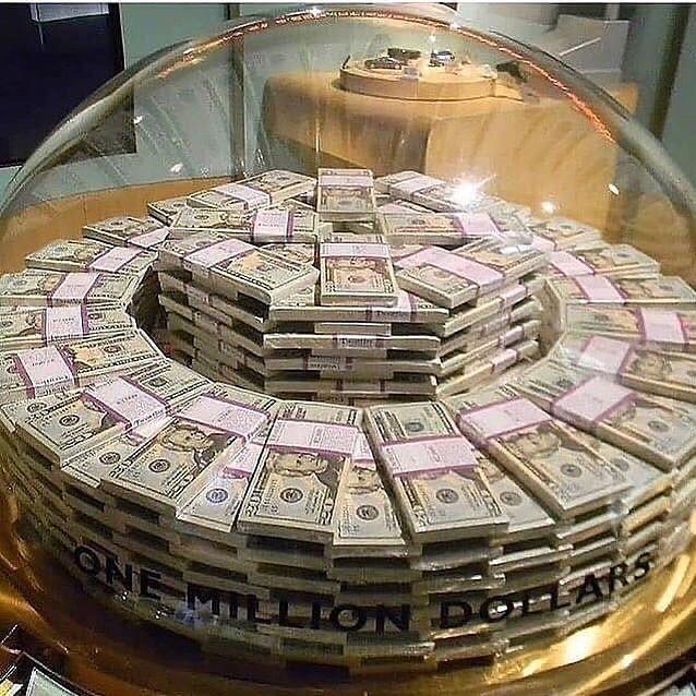 WHAT STEPS ARE YOU TAKING TOWARDS YOUR FIRST MILLION ?

Link in Bio
#millionaires #millionairemotivation #successquestions #millionairementor