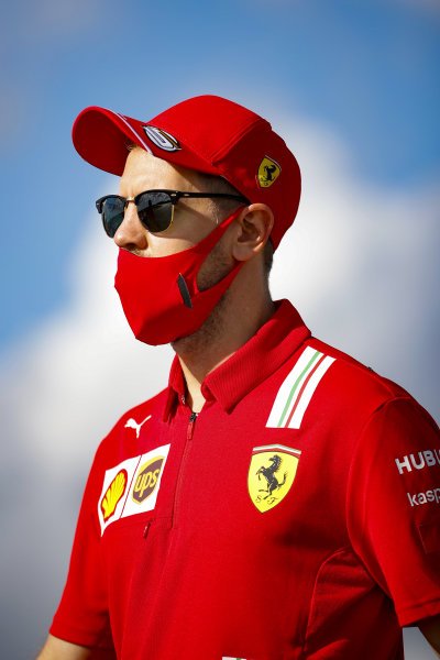 Sebastian Vettel: Penasaran Untuk Segera Mengemudi di Sirkuit Algarve
#Seb5 #Vettel #SebastianVettel #PortugueseGP https://t.co/4vGuDTYcAz
