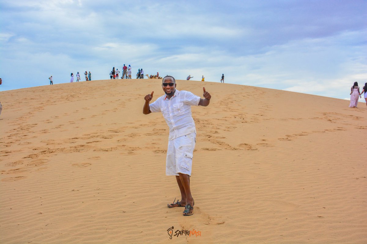  @TravelWithEliud we see you!Our tour leader was out to play as well..  #tembeakenya   #Travel   #Magicalkenya