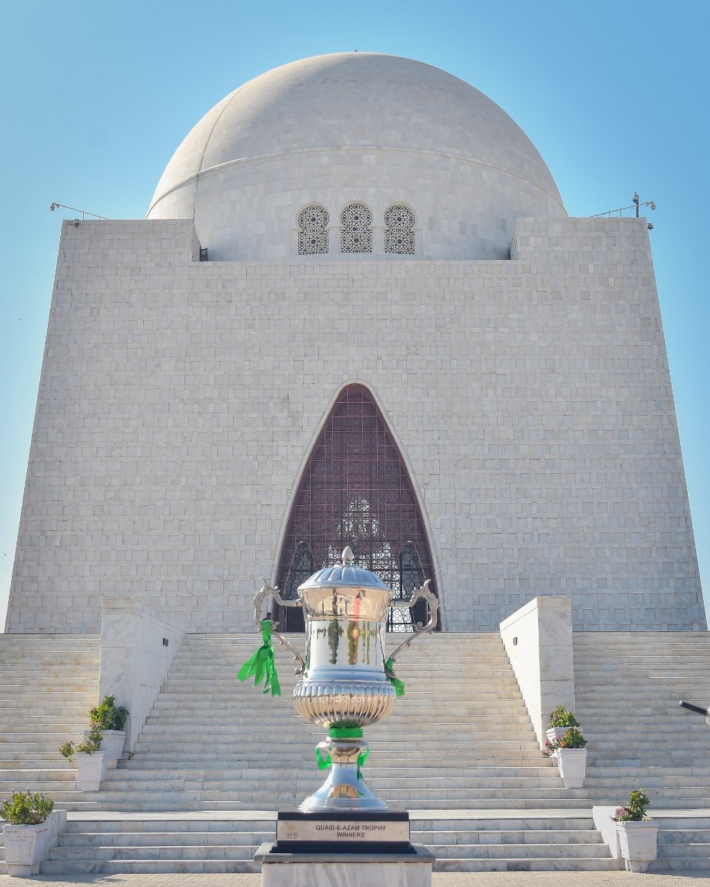 Pakistan Cricket The Prestigious Quaid E Azam Trophy Visits The Quaid E Azam Mausoleum In Karachi On The Eve Of The Start Of The Qea Season Harhaalmaincricket T Co Slvxytzc25 Twitter