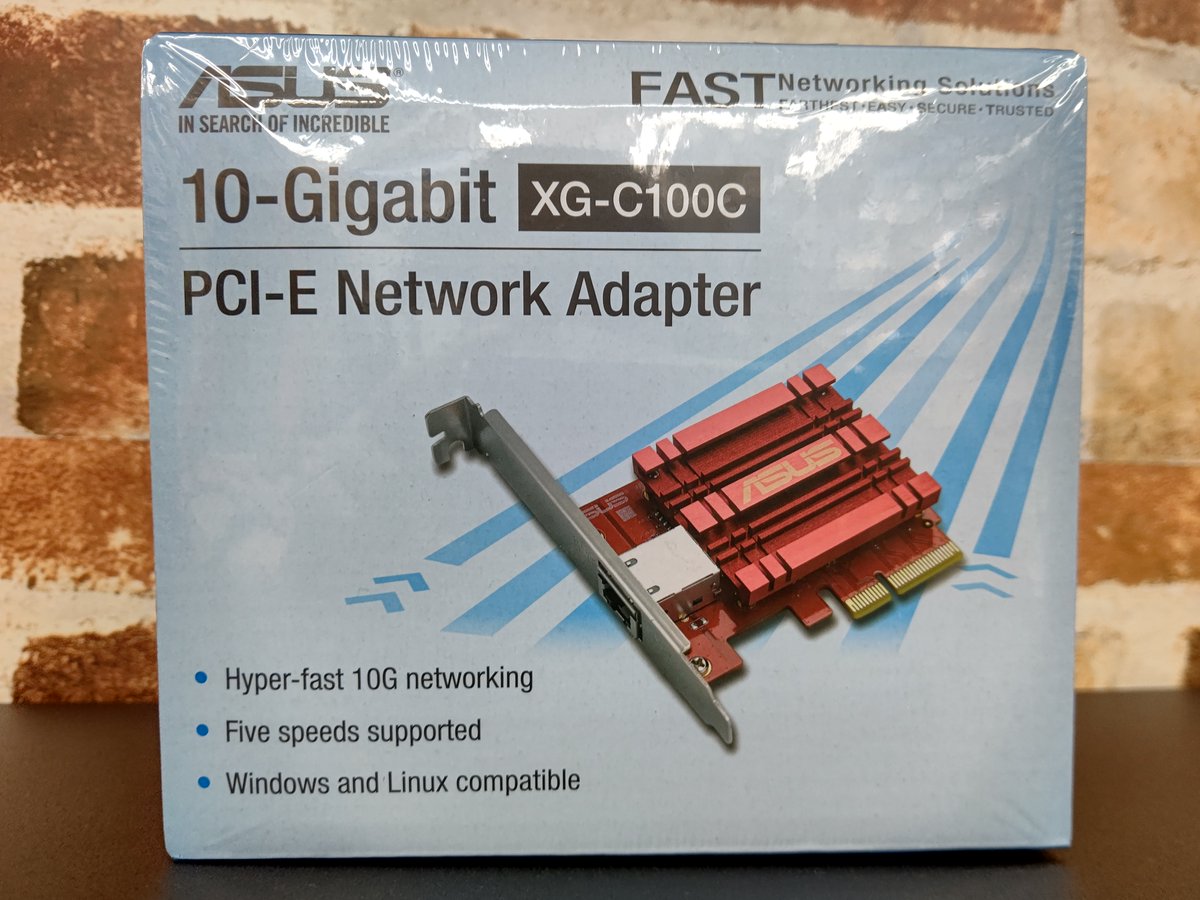 TSUKUMO_HONTEN's tweet photo. 【本店Ⅱ2F】ネットワーク
ASUSの10G BASE-T対応LANボードが再入荷しました!!👍
ビルトインQoSテクノロジーによって自動的にゲーミングパケットの優先制御、ゲーマーも注目の1枚です😆

<ASUS> XG-C100C ツクモ価格:13,800円(税別)
PCI-Express x4接続 10G BASE-T対応LANボード

#LANボード #10GBASE https://t.co/cWX3gZI743
