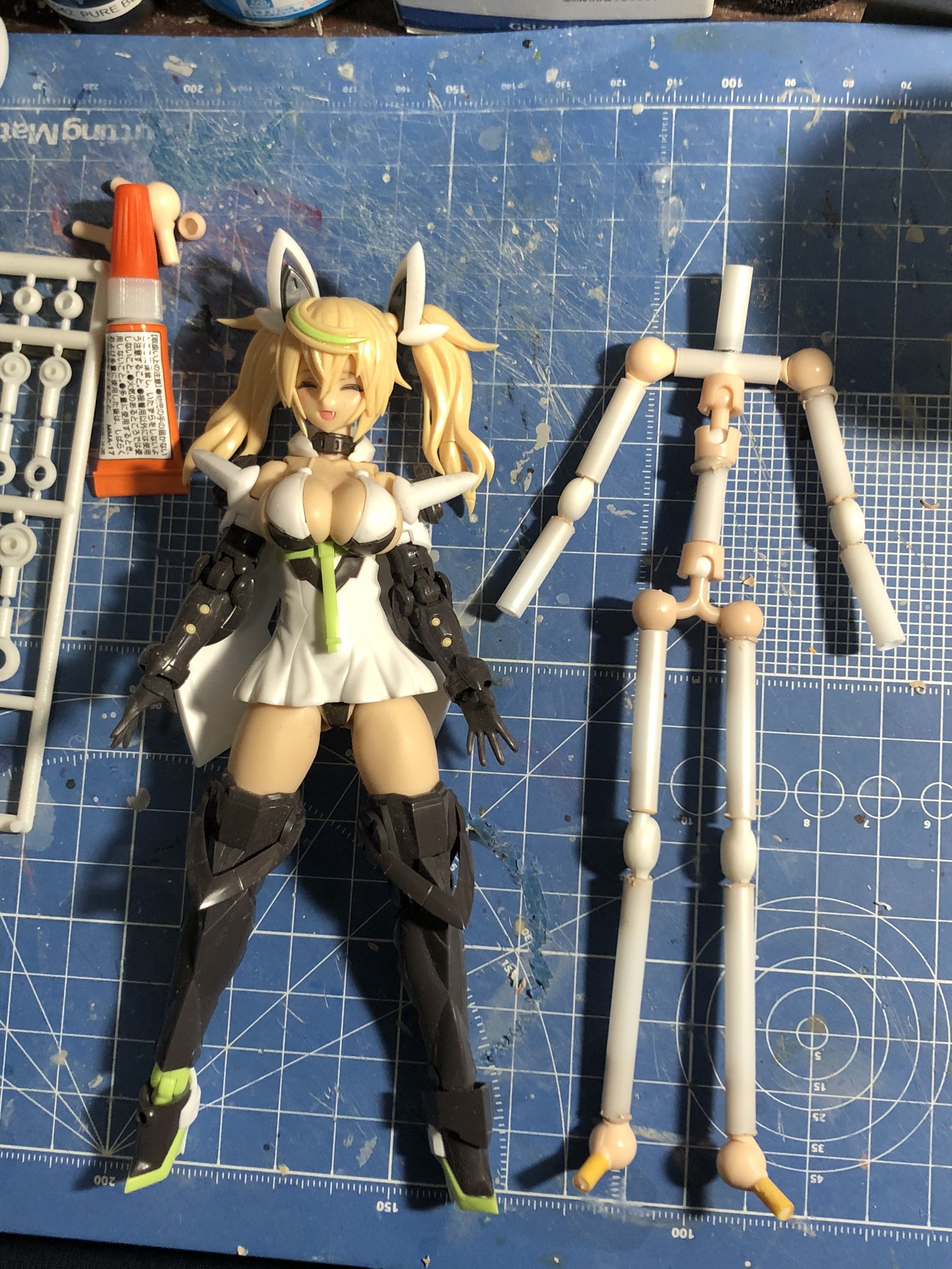 椋 Su Twitter 勢いでまたフルスクラッチ可動フィギュアを始めたけど なんか今回は結構でかくなりそうです T Co Faqn7esbzs Twitter