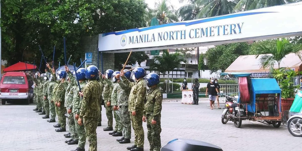 LOOK: Situation at the Manila North Cemetery, where Baby River will be laid to rest. Brig. Gen. Rolando Miranda, Manila Police District director, said 20 police officers are deployed at La Funeraria Rey while 80 cops are assigned at the cemetery. (: Kapatid) |  @MBMinkaTiangco