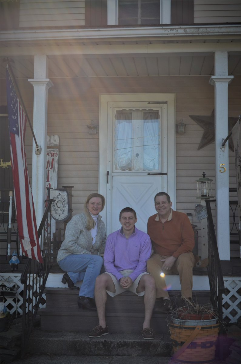 BrettConrads's tweet photo. To my childhood home, 
You’ve seen me since day 1. From games on our homemade driveway court, to favorite four-legged family members buried in the yard. You’ve been in the Conrads’ family for over 58 years, as the house that built me. Thanks for everything, 5 Railroad Avenue 😢 https://t.co/OovoaVUSyM