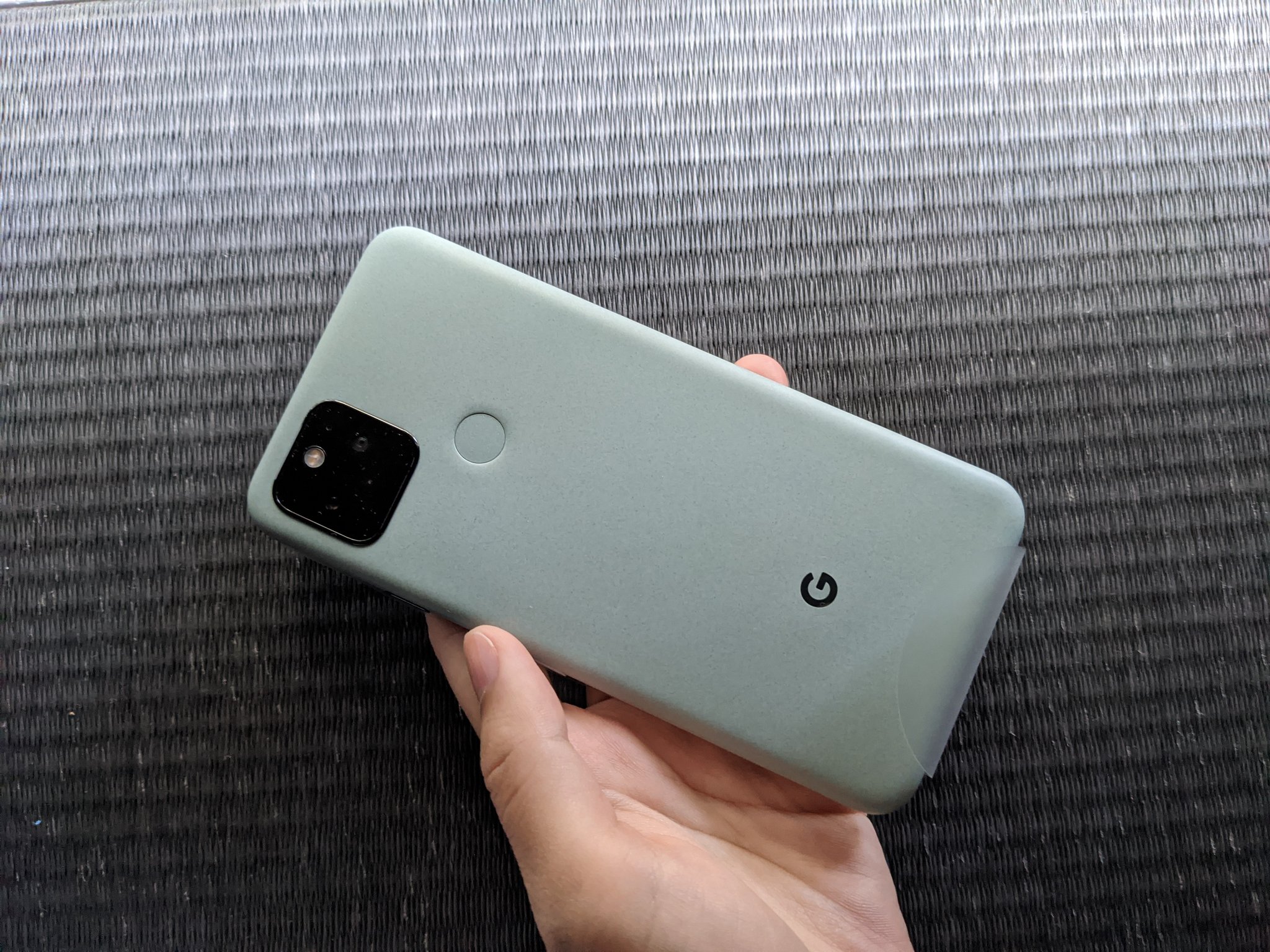 池澤あやか いけあや ピクセルレビュワーことわたしのもとにも この子がやってきました Teampixel Pixel5 T Co C5ccww8cnh Twitter