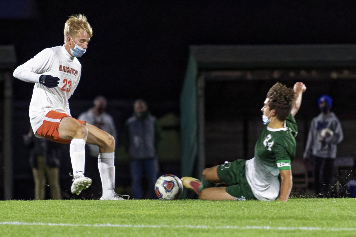 BOYS SOCCER: Our photo gallery from Novi vs. Brighton bit.ly/31c5RZy