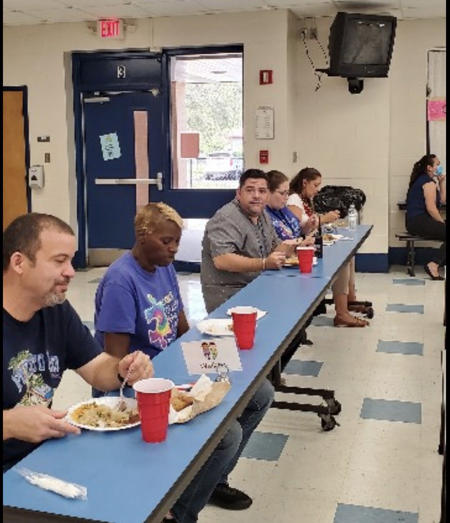 GES Faculty &amp; Staff enjoyed a Hispanic Heritage month ¡fiesta! They ate comida muy ricas and listened to lovely live music. 🌯🌮🥙 🎶 ¡Gracias a todos!