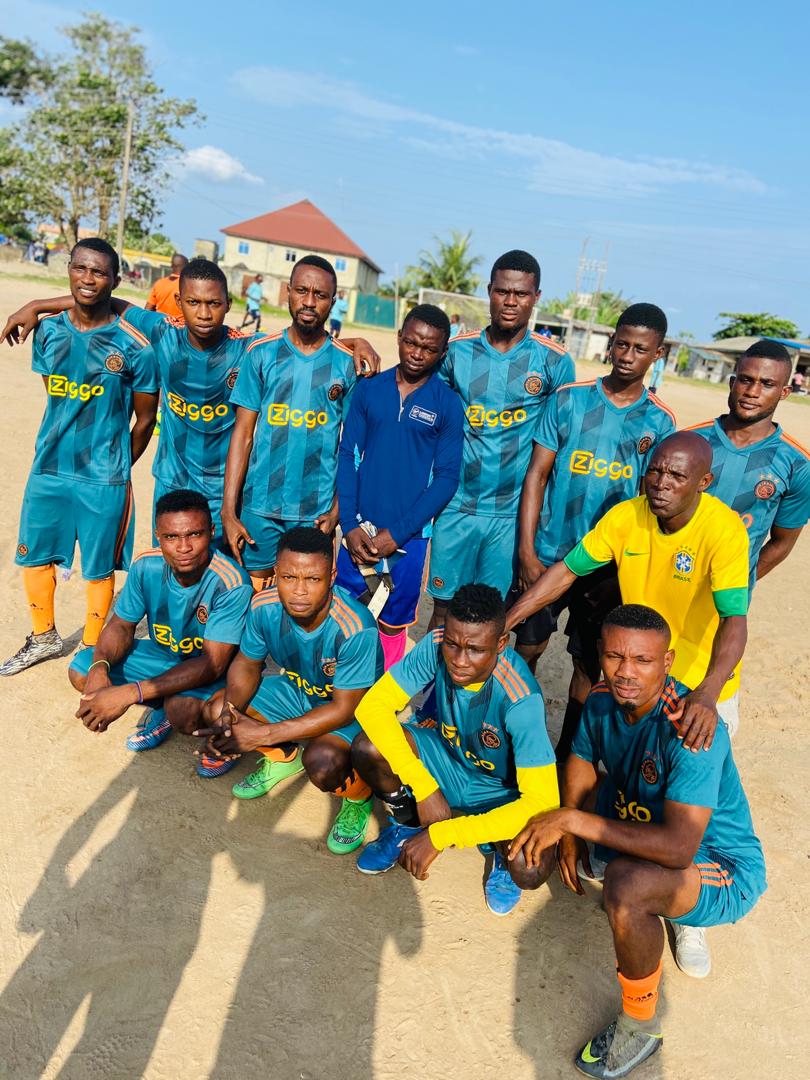Hakexworld's tweet photo. 2020 Word C3 Councilor's Cup⚽.
First Match🥇
First Victory🥈
First 3 Points🏅
#TeamBabaodeFC
#Offin #Igbogbo #Ikorodu
#EndSARS
#EndSWAT
#EndPoliceBrutalityinNigeria https://t.co/LH4WDr70mc