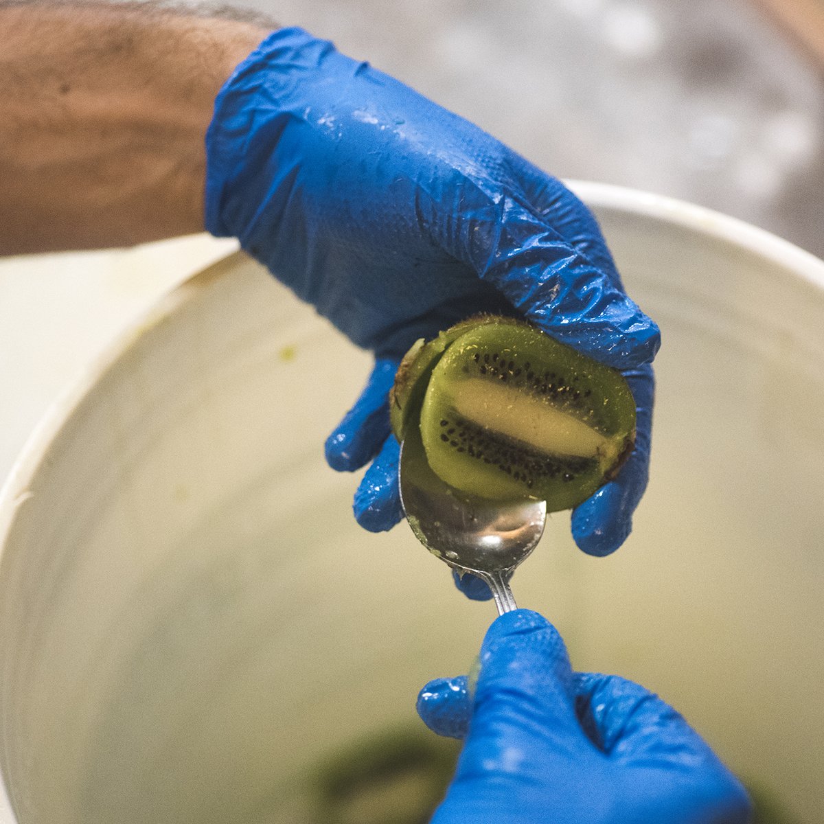 𝗡𝗲𝘄 𝗯𝗼𝘁𝘁𝗹𝗲 𝗮𝗹𝗲𝗿𝘁! 🥝🌿 Pomona Foeder-aged Gose w/ Basil, Kiwi &amp; Sea Salt
Now available to pre-purchase on our website with pickups starting an noon!

More info: dryriverbrewing.com/products/pomon…