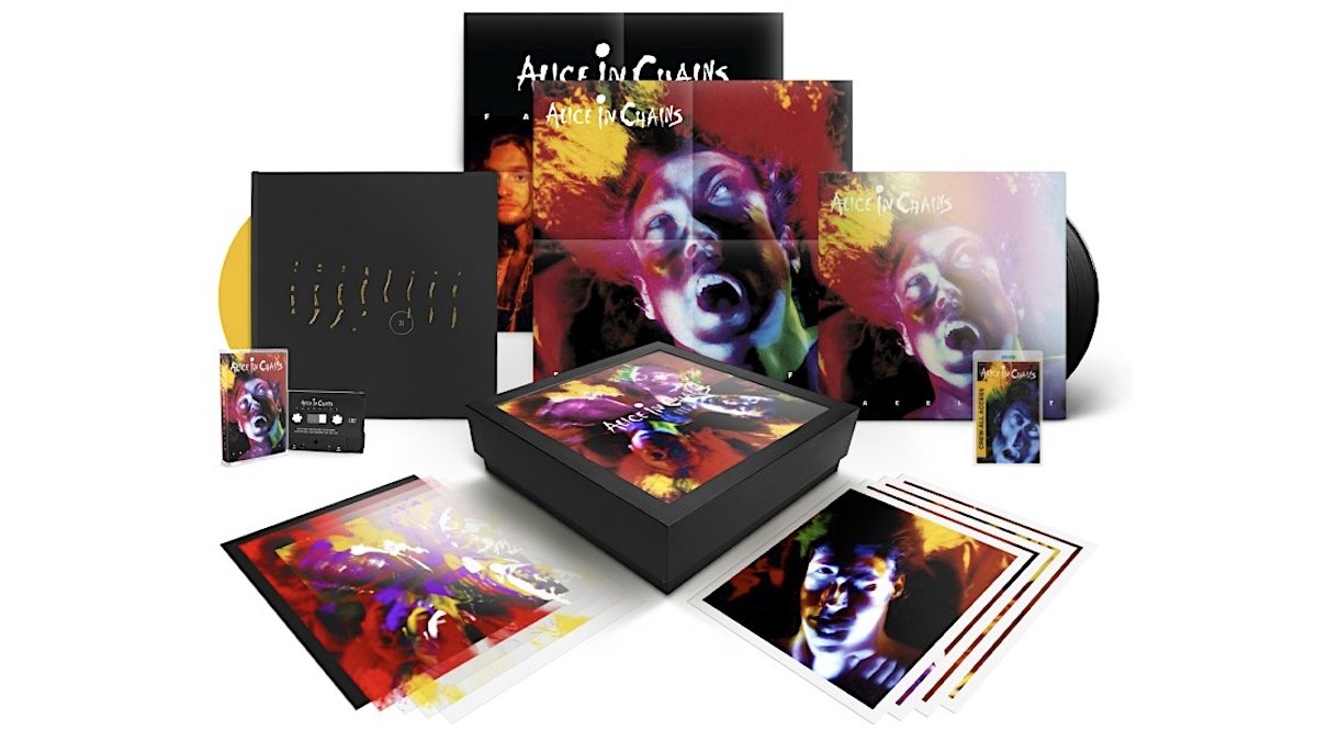 consequence's tweet photo. Alice in Chains will release a deluxe box set for the 30th anniversary of their debut album, Facelift, next January: https://t.co/t349J9FHrk https://t.co/avEKyE3Ytk
