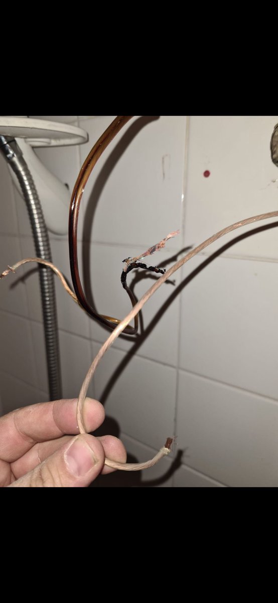 <a href="/proelectrician/">Professional Electrician & Installer</a> Just when I thought I’d seen it all, I find a 6mm cable supplying an 8.5kw shower extended using “SPEAKER WIRE”😡😡😡 surely it doesn’t get any worse than this. WTF