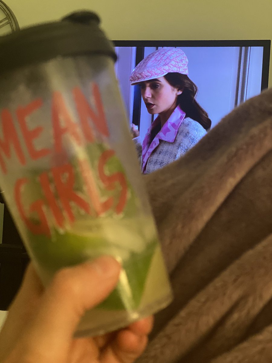CynicalMother's tweet photo. Last episode of Emily in Paris and one margarita with extra limes. #doingmeforme https://t.co/d8I5pOFOAe
