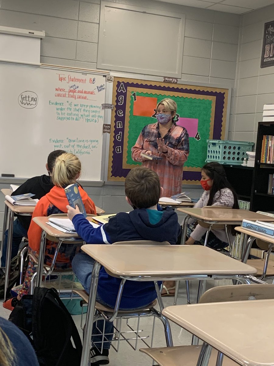 TeachHigh32's tweet photo. Enjoyed my day at PEMS. I had the opportunity to observe awesome ELA instruction with ⁦@WitWisdomELA⁩ ⁦@co_sumner⁩ ⁦@ClassroomWonder⁩ ⁦@CurriculumMatrs⁩ https://t.co/gOX4fMhhcb