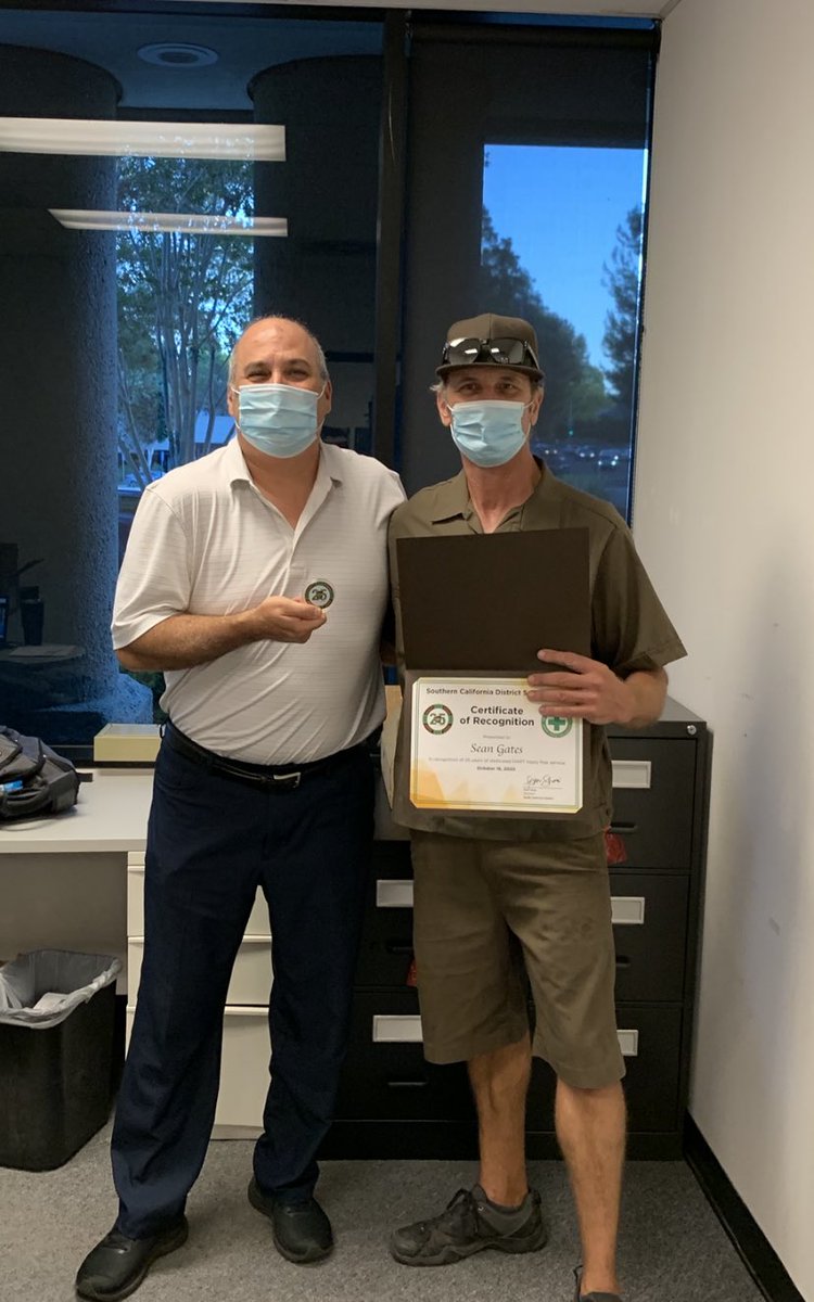 Alex Cardello (@cardelloalex) on Twitter photo Dropping off the Second ever South Cal Safety Honor to Sean Gates out of Carmel Village! Congratulations on 25 Safe Working Years! #SouthCalSafetyHonors <a href="/jrindafernshaw/">Fern Shaw</a> <a href="/melirere/">Melinda Herrera</a> <a href="/hrbobbyups/">Bobby Esquivel</a> <a href="/jt_ups/">Jose Torres</a> <a href="/HR_Christine/">Christine Castaldi</a> <a href="/DavidJosie131/">David Smith</a> Dropping off the Second ever South Cal Safety Honor to Sean Gates out of Carmel Village! Congratulations on 25 Safe Working Years! #SouthCalSafetyHonors <a href="/jrindafernshaw/">Fern Shaw</a> <a href="/melirere/">Melinda Herrera</a> <a href="/hrbobbyups/">Bobby Esquivel</a> <a href="/jt_ups/">Jose Torres</a> <a href="/HR_Christine/">Christine Castaldi</a> <a href="/DavidJosie131/">David Smith</a> 