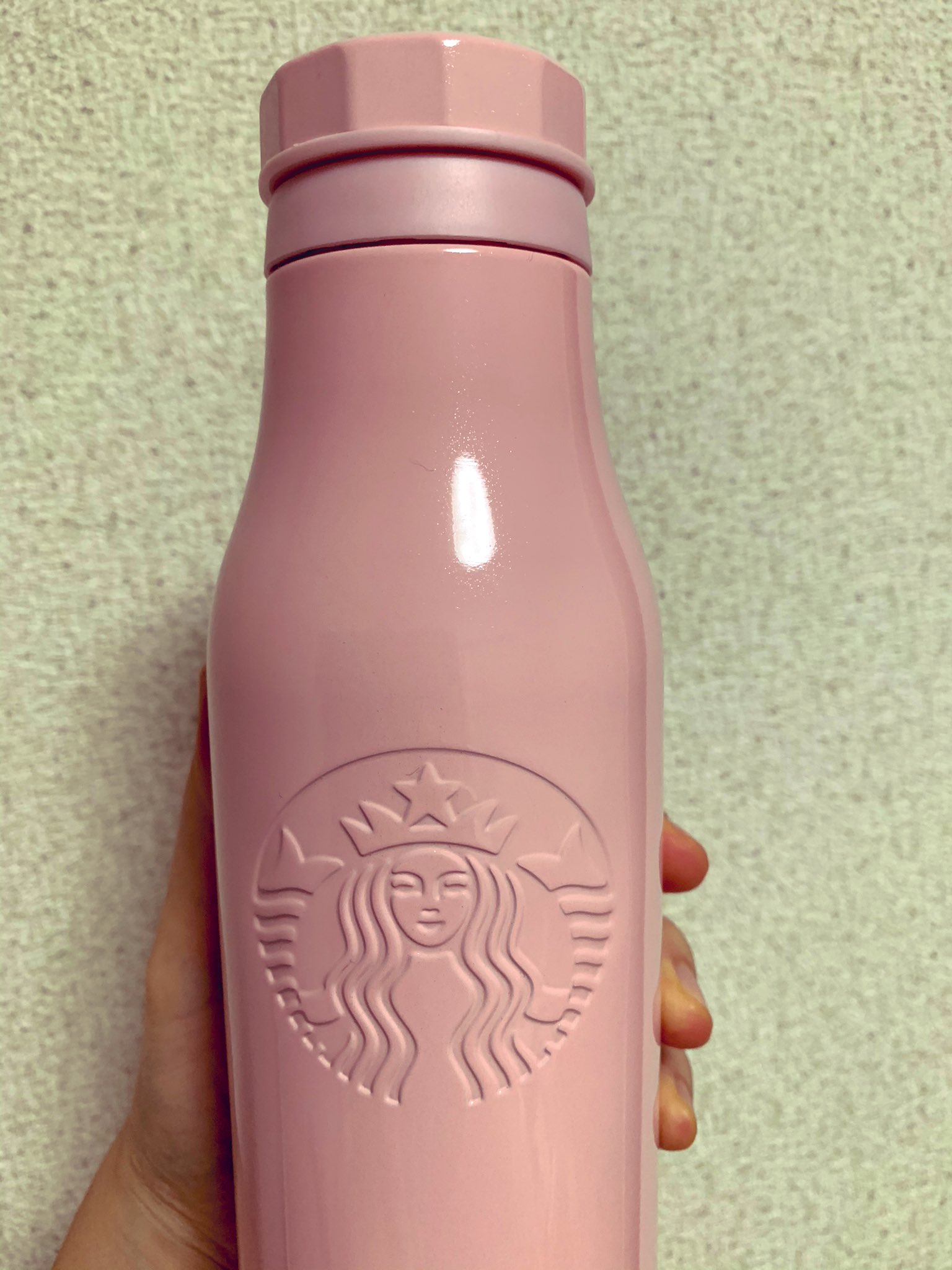 みぃー スタバのタンブラーをお迎え ᴗ グランデサイズまで入る上にパールピンクで色味も可愛くて最高 いっぱい使っていくぞー T Co Mnwsr2ciih Twitter