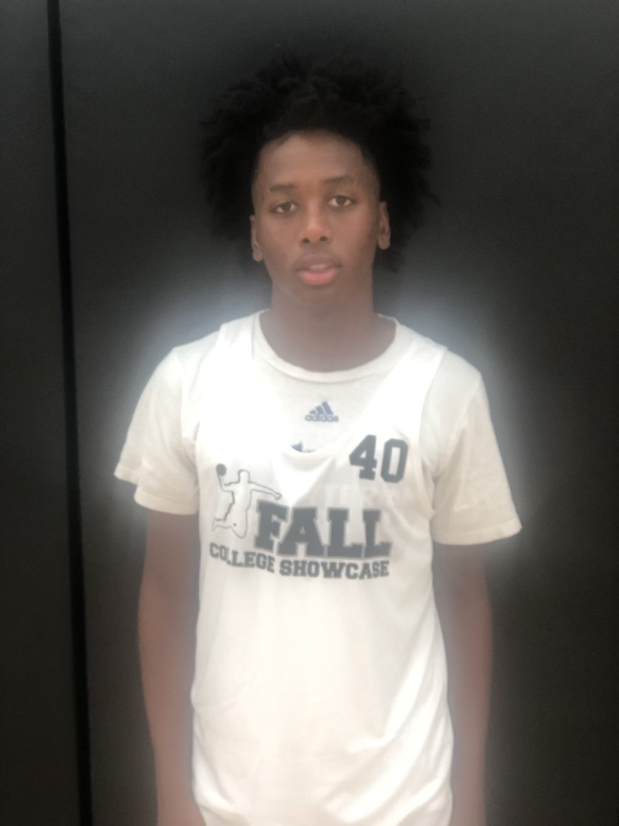EliteHoyas's tweet photo. Fall College Showcase - Robert McLeod 5’8 G Class of 22 (Cane Bay HS) quick and speedy guard who was on the attack all day. He was able to get constant penetration with his handle and as a defender consistently forced his man to pass it sooner than he wanted. @GreentheCoach https://t.co/nkP5SR7ela