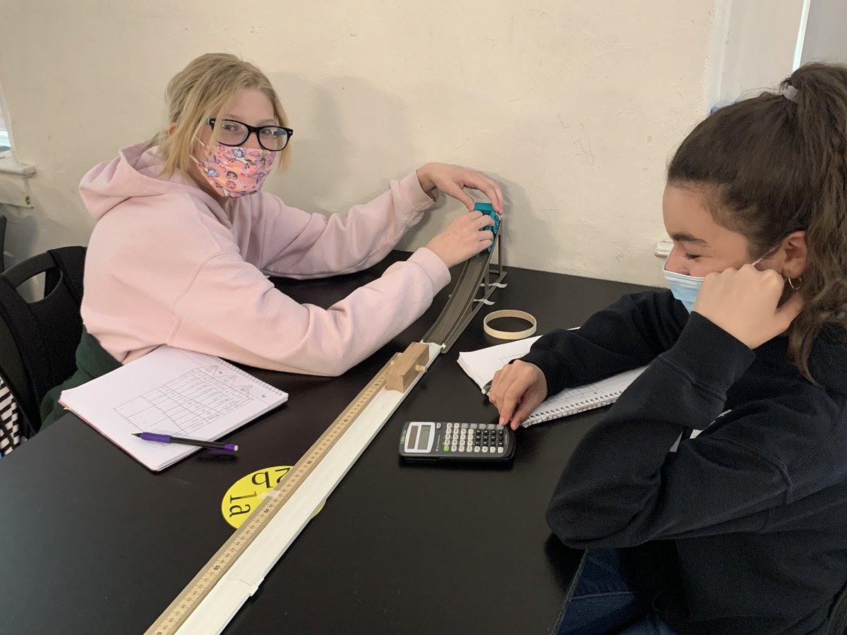 colorado_stem's tweet photo. How does mass effect force in a collision? Ask one of our level 8 kids! https://t.co/mIgZSD93L0
