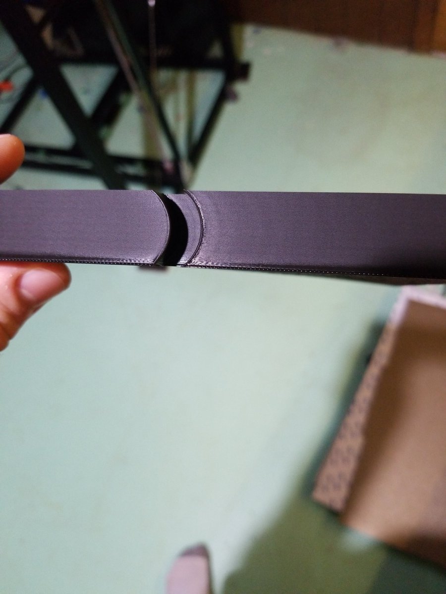 LukesLaboratory's tweet image. Ringing test print off of my #stablebot core. 200mm/s (real) 1.5k acceleration on my y axis side. Not too shabby! Now printing one without the pavers stone to see the difference! #3dprinting