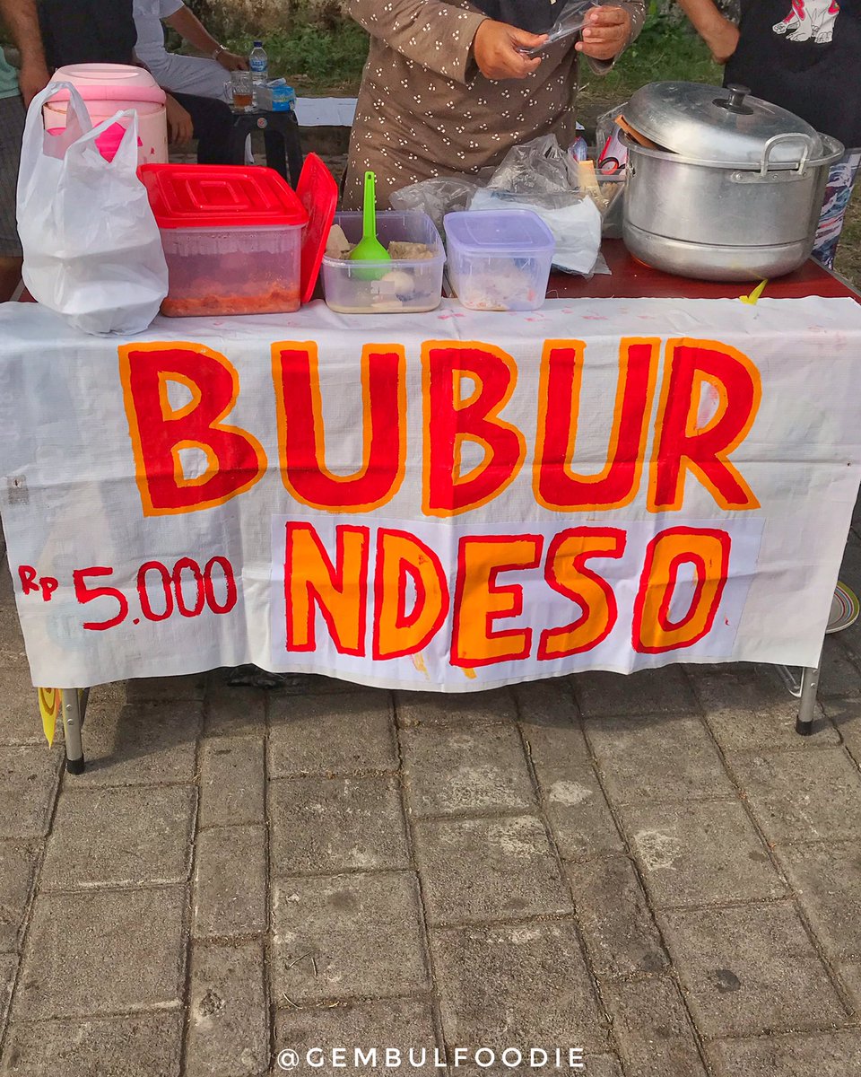 gembulfoodie's tweet photo. Sarapan bubur ndeso di alun alun kidul. Cukup 5 rebu aja, nakdek @JogjaUpdate @YogyakartaCity @Jogja24Jam https://t.co/vQVOTllHg7