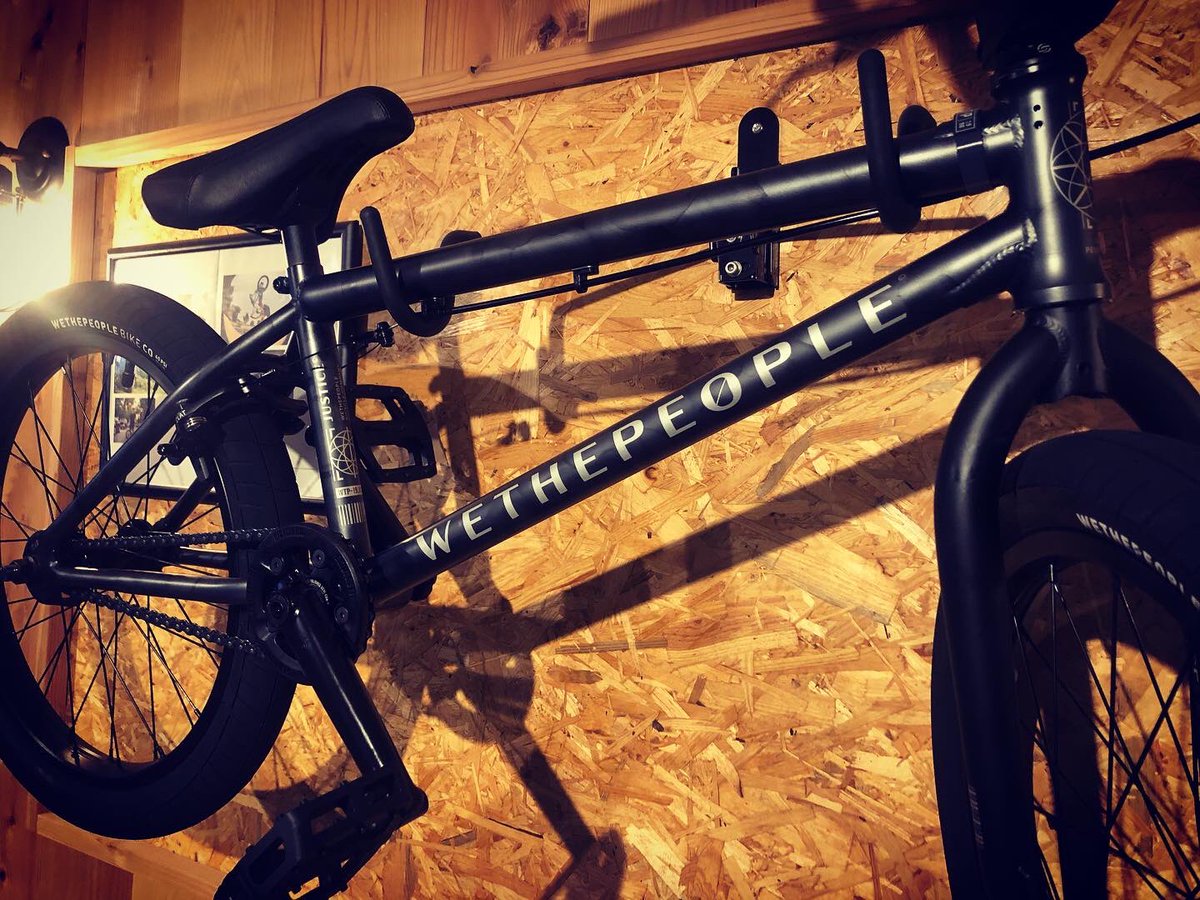 mersys01's tweet photo. wethepeoplebmx 
2021
JUSTICE 
matt ghost grey
👍👍👍👍👍
正義の名を持つBMX
drive guardまで装備されさらにグレードUPされたジャスティス
おすすめです👍👍
#静岡bmx #清水bmx
#静岡 #清水区 #千歳町
#bmxショップ @mersys01 
#bmx #bmxstreet #bmxfreestyle #bmxflatland #bmxlife https://t.co/yYQuqipXhc