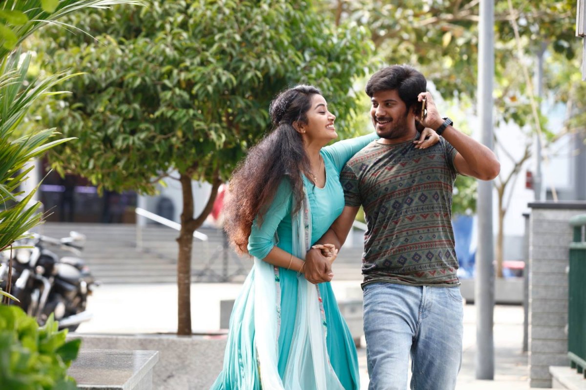 GrAparna's tweet photo. #JomonteSuvisheshangal is not terrible. After an amusing first half, it descends into predictability yet is at no point unbearable for three reasons: the young hero’s gorgeousness, the combined charisma of Salmaan and his fellow leading man Mukesh 
@dulQuer #DulquerSalmaan #kurup https://t.co/tKrTXovY7v