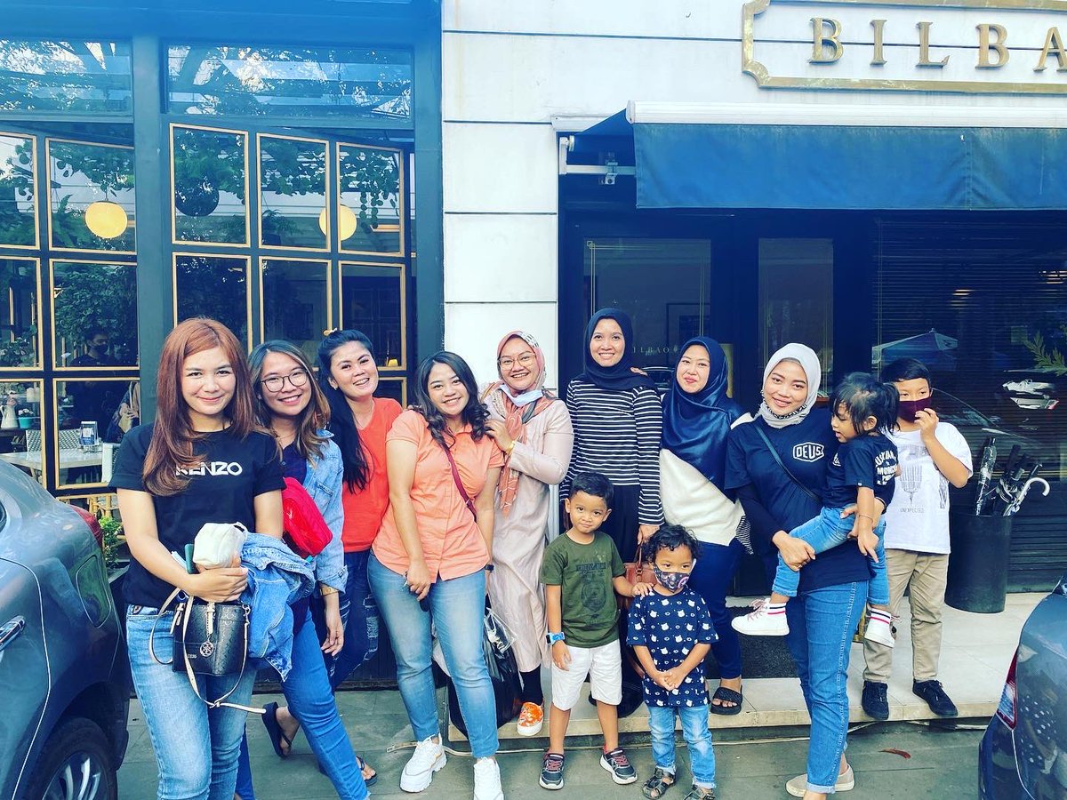 liskaindah's tweet photo. Berasa nyonya nyonya club tvci bandung😘 https://t.co/lzIlpoTDsy