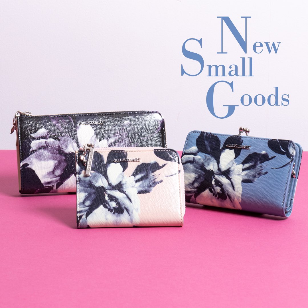 JILLSTUART_JP's tweet photo. 【New Small Gnods】

オフィシャルサイトに新たに気分上がる
財布やストールが仲間入りしました。
お取り扱いのなかった雑貨アイテムが
一部購入できるように。

https://t.co/Ti0LUzUSCK

#jillstuart #jillstuart_jp #newarrivals #smallgoods https://t.co/BKy6OW7R9d