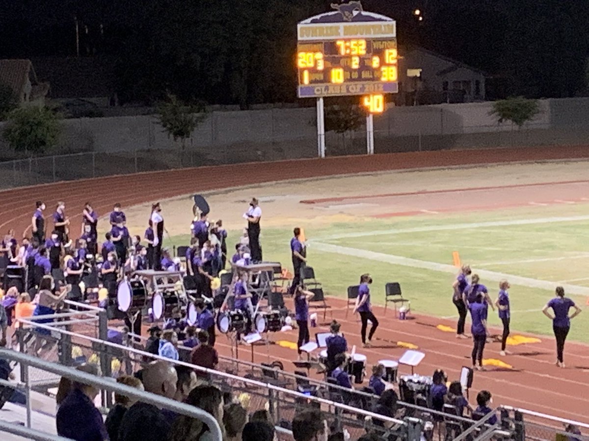 caunderhillaz's tweet photo. Another awesome  night of football for two great JV teams! Sunrise vs. Liberty. Great to see the band, cheer, and players out doing their thing! Just another great reason to VOTE YES on the PUSD OVERRIDE AND BOND! @SunriseMustangs @PeoriaUnified11 https://t.co/2n8NmfWeRe