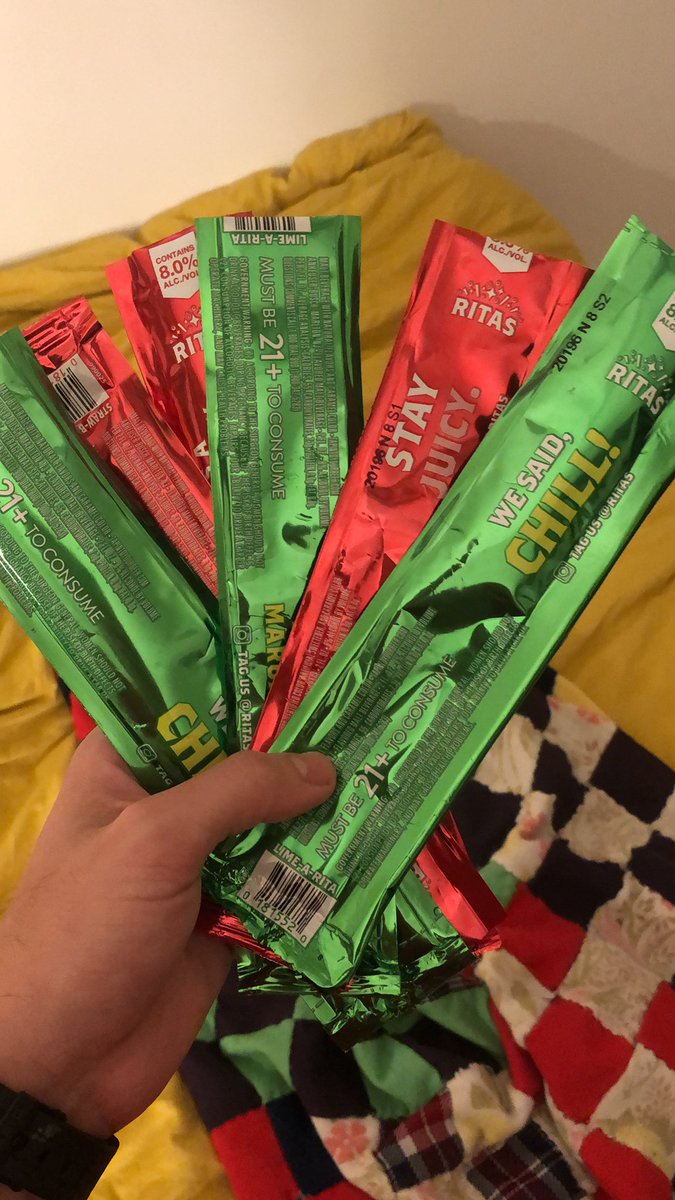 AlcopopReviews's tweet photo. Who says it has to be summer for popsicles? Who says you can’t eat 6 @TheRITAS Freeze A Ritas in your room on a brisk autumn day? Dare to be different. #Freezearita review coming this weekend https://t.co/pG5BKEt1eT