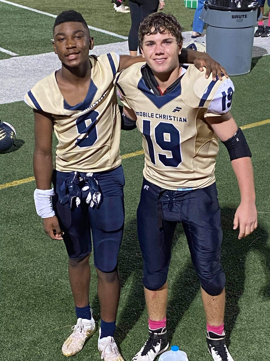 JaxonRoberts12's tweet photo. Its a honor to play alongside you @NoahBlackburn19 in the trenches. Now let's get to some βΎοΈ #TogetherMCS #4L #LouisianaKnights https://t.co/Wq7nwHF5Np
