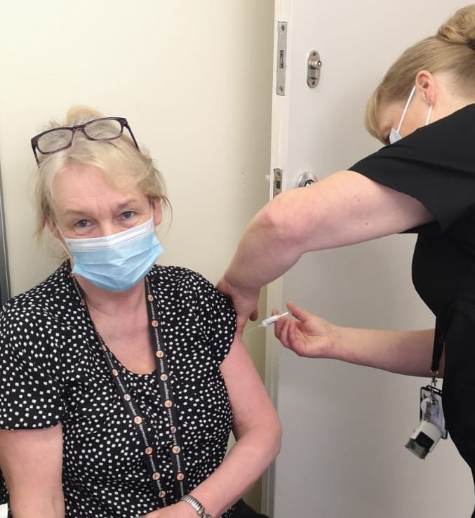 RWT_NHS's tweet photo. Lesley Bradney is from our Education and Training Team - she has the flu jab every year to protect herself from flu-related illness. #FluJabFriday https://t.co/eRJykpbxK6