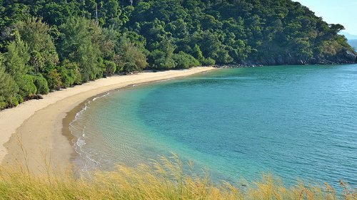 Get away from the chaos and spend your time at a beautiful Lanta  Island. Are you ready?
It is time to plan your vacation - contact us today:
📧 dtkr@dusit.com
📞 075 628 000
💬 Contact us through Facebook Messenger
#dusitkrabi #dusit #krabi #bewell