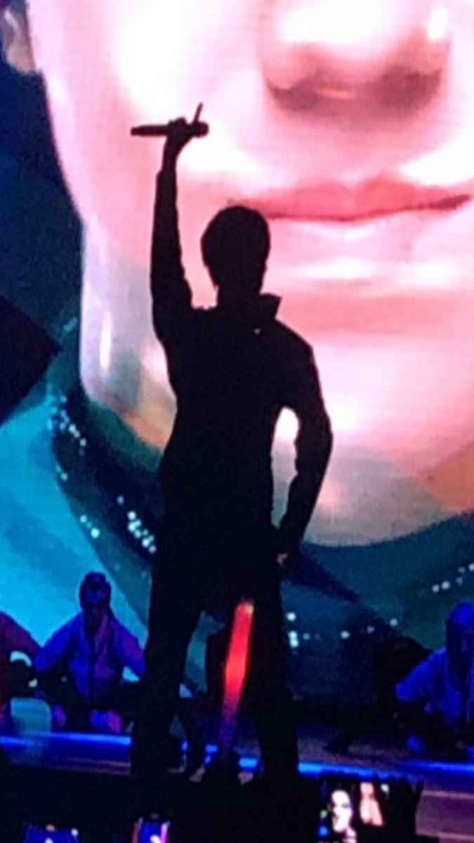 itsOkayPaveena's tweet photo. @MTV @KevanKenney REQUEST @dimash_official @MTV #FridayLivestream https://t.co/RXm4BD6DHr