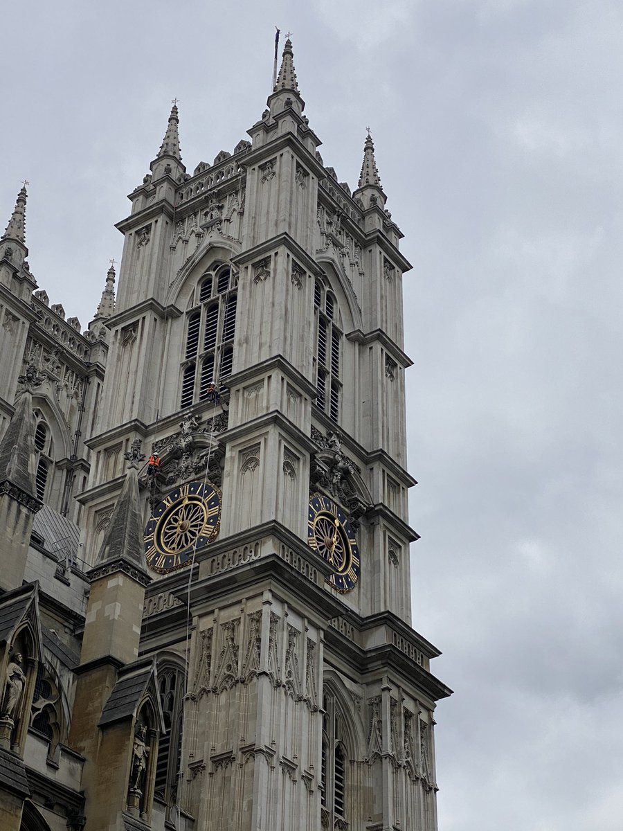 We got to try out a brand new 100% recycled and recyclable rope on a very cool building. <a href="/Avalon_abseil/">Phil Boyce</a> from Marlow’s Blue Ocean initiative. <a href="/MarlowRopes/">Marlow Ropes</a> <a href="/IRATARopeAccess/">IRATA International</a>