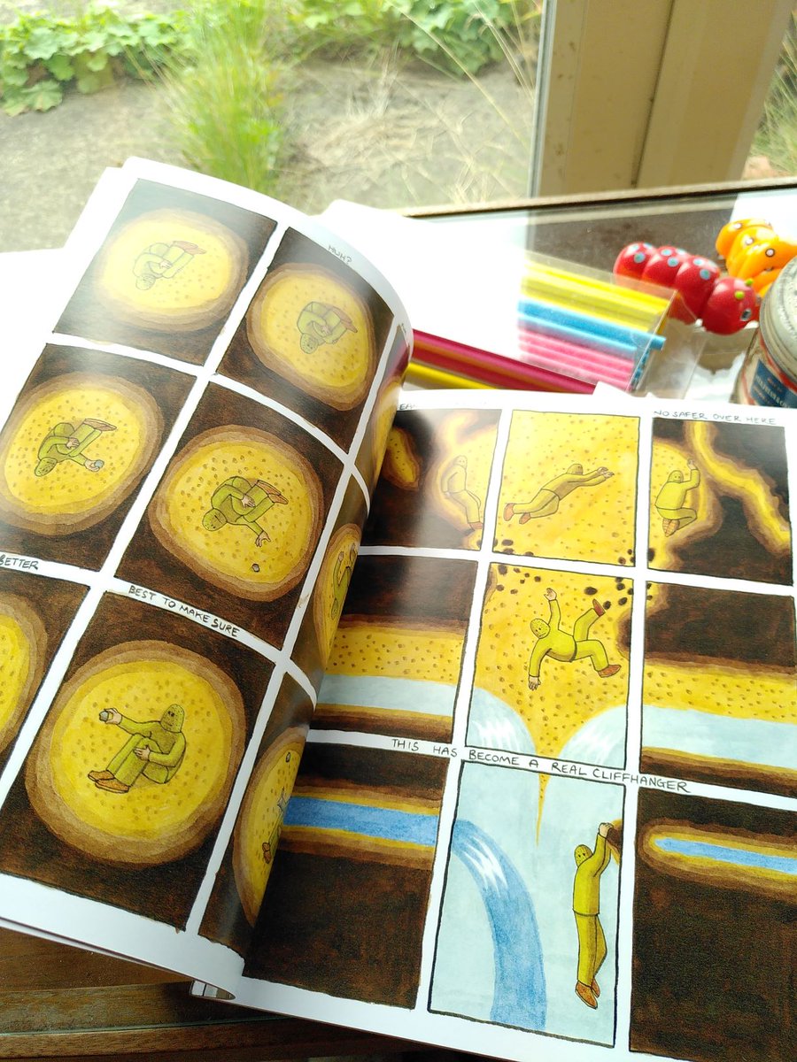 wrasuk's tweet image. The new print run of Godzilla's Lockdown Diary has arrived! Get your copy now from ow.ly/1Inf50BU7e5 maybe get a few extra copies as gifts 😉 comissioned by @comicartfest 2020 #penandink #comicart #comics #lockdownart #graphicart #illustration #licaf