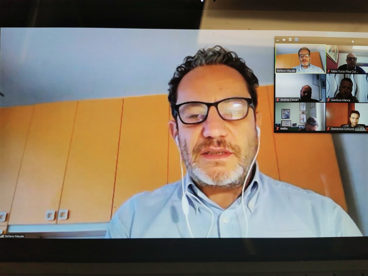 filcacisllazio's tweet photo. Oltre 40 dirigenti della @filcacisllazio a confronto con il Segretario Nazionale @StefanoMacale sulle opportunità del nuovo Fondo Sanitario Nazionale #sanedil per i #lavoratori #edili.
@filcacisl @Cisl_Lazio @filca_lazionord @FilcaFrosinone @FilcaCislLatina @FilcaRoma https://t.co/8NtNqMjMSs