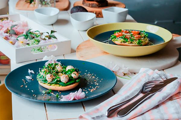 Fnac_Home's tweet photo. Hoy es el #DiaMundialDeLaAlimentacion y, por ello, recuperamos esta selección de pequeños electrodomésticos de nuestros compañeros de @culturafnaces  que te ayudarán a preparar recetas ricas y saludables 🍽️
https://t.co/M8OpYwi18J https://t.co/IYiqO0bCAZ