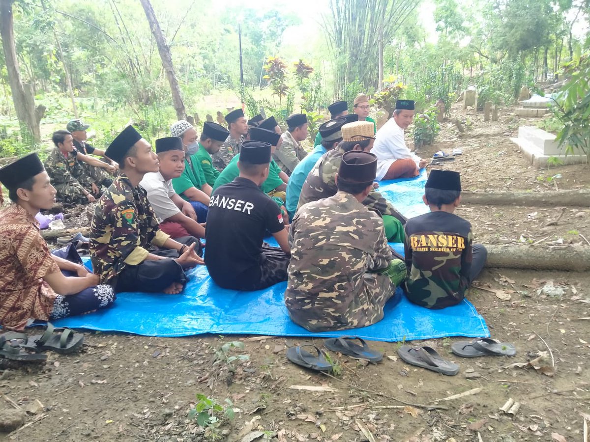 Doa kami untukmu sahabat Miftahul Huda

Memperingati 1000 hari wafatnya
Sahabat Miftahul Huda

Al Fatihah

<a href="/Official_Ansor/">Gerakan Pemuda Ansor</a> 
<a href="/ansorcybermedia/">PW GP Ansor Jawa Tengah</a>