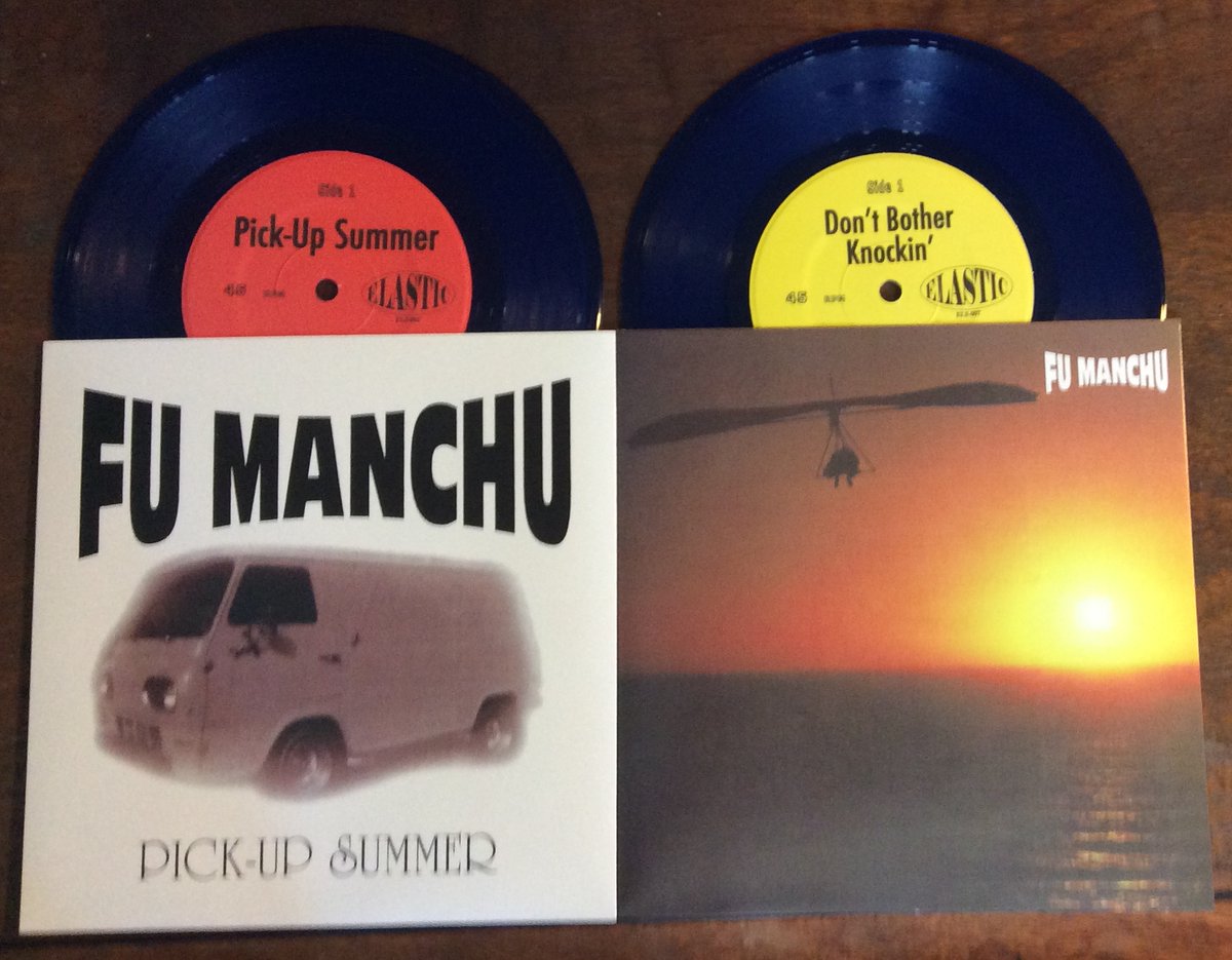 ElasticR's tweet image. OUT NOW Fu Manchu singles "Pick-Up Summer" &amp;amp; "Don't Bother Knockin'". 2020 limited edition to 500 of each on blue vinyl. #elasticrecords #fumanchuband