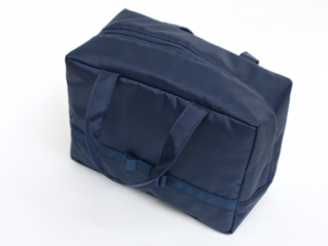 petit_bon's tweet photo. 新商品【送料無料】★ランチバッグ★ 濃紺 ナイロン お弁当袋 保冷 保温 日本製 https://t.co/DOmtMr15g7 ＃お弁当バッグ ＃ランチバッグ ＃グログランリボン https://t.co/lHP66Q8VAT