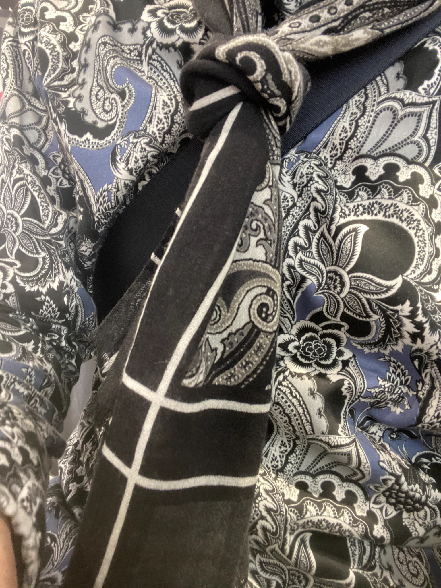 @kimetsu_off 全く意識してないのに周りから「無惨様？w」って言われたwww
ETRO着るとみんな無惨様になるのか…w 