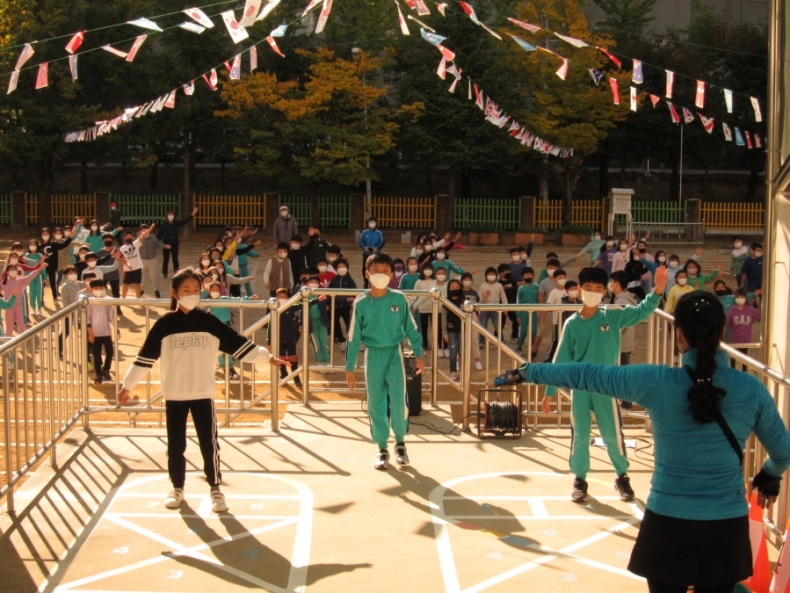 Qjt9bLr5CjXTtlI's tweet image. 안전하고 즐거운 원호 스포츠데이 #김규태기자 #구미교육지원청 #원호초 #안전하고즐거운원호스포츠데이 #한국안전예방신문 #학교폭력예방신문 #안전1번지  -&amp;gt; 자세히보기safety24.kr/news/573338