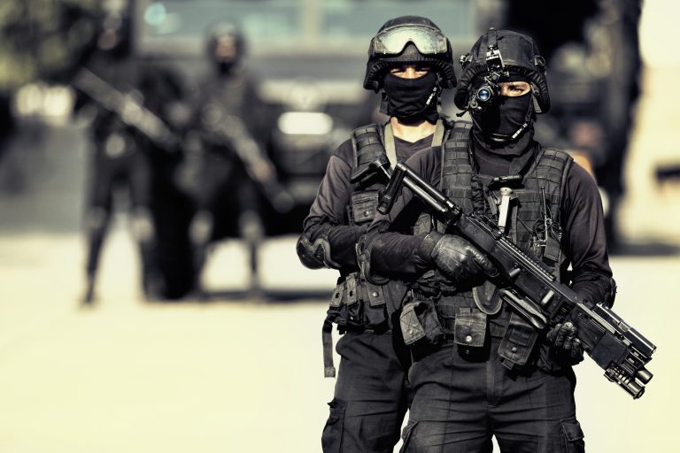 Defence_XP's tweet image. Greetings to all the @nsgblackcats personnel on the occasion of 36th Raising Day.
.
#NSG #nsgcommandos #NSGBlackCats #indianarmy #Jaihind