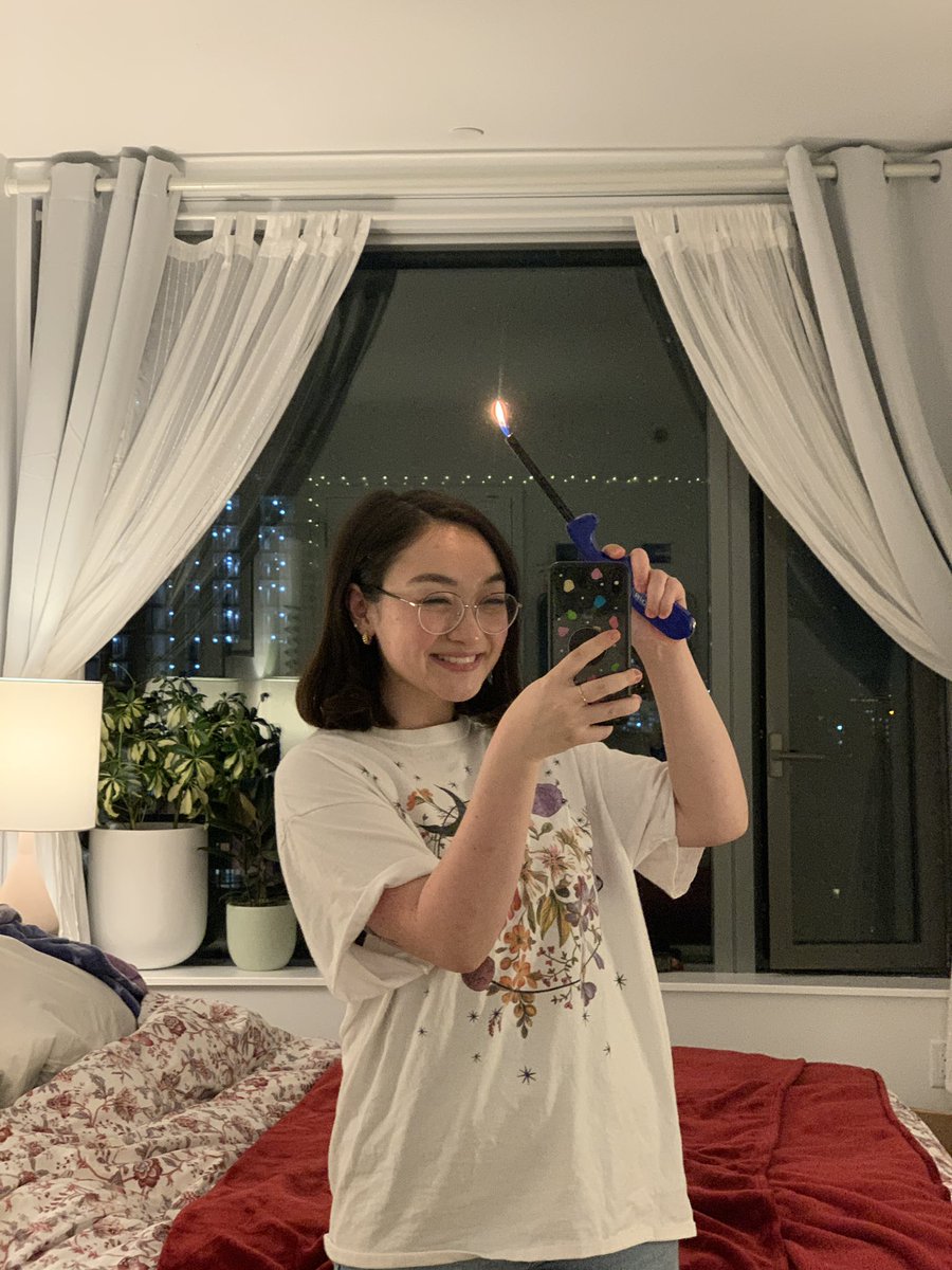 mxmtoon's tweet photo. goodnight 🎀🌷🌷🌷🌷💕🥰🥰🥰💕😊😊✨✨🥰🥺🥺🥺🥺 https://t.co/fIzyVI86q4