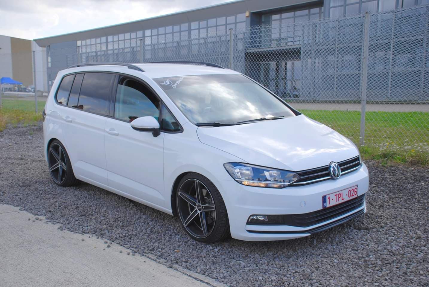 𝗞𝗪 𝗝𝗔𝗣𝗔𝗡 𝗼𝗳𝗳𝗶𝗰𝗶𝗮𝗹 Al Twitter 輸入車 ミニバンといえば な Vw Touran 4種類の足回りをご用意しております Version 1 3はもちろん 乗り心地をさらに追求した Street Comfort もおススメです Kw車高調は 乗り心地を改善したい という