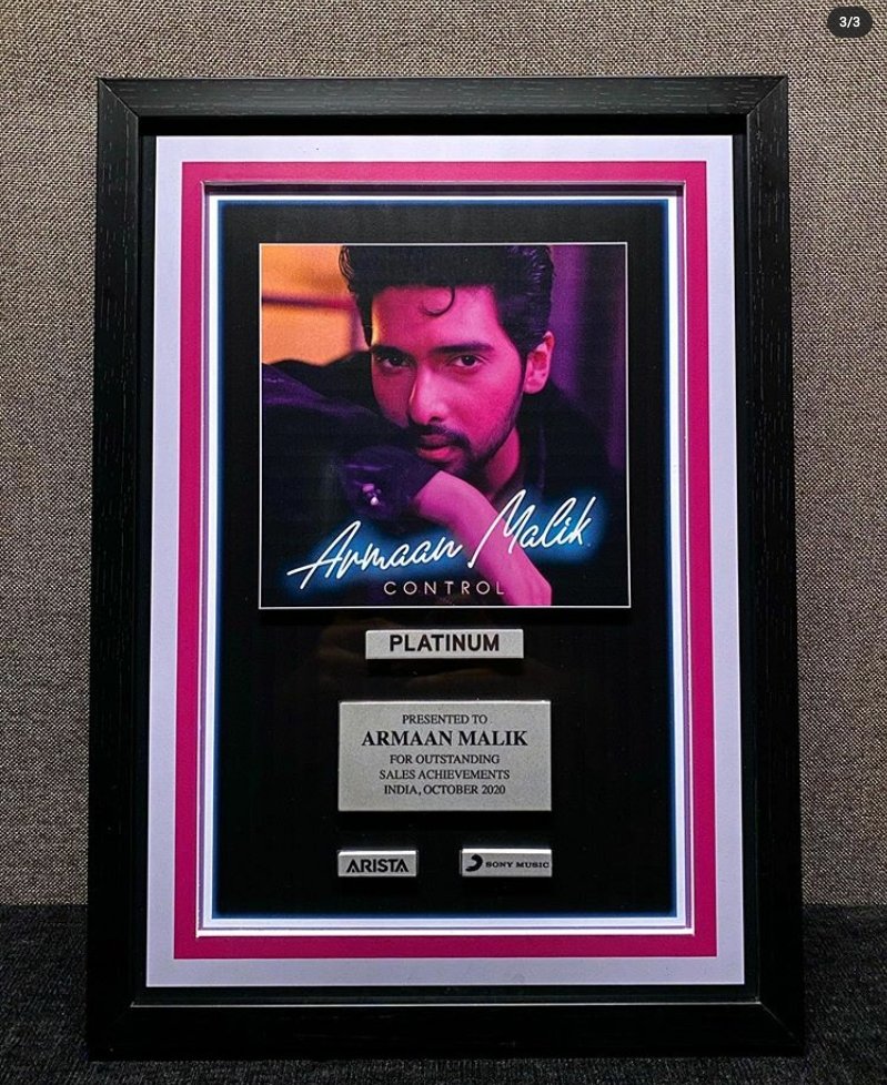 Swatiiiiiii__'s tweet photo. You're not only my but everyone's hero. I know I'm too late to congratulate you. Congratulations Armaan 🎉🎉🎊🎊🎊......... This is just the beginning. You deserve a lot more than this. Last but not the least, party to banti hai 😂😂
#ControlGoesPlatinum https://t.co/NvU5Ki7p0b